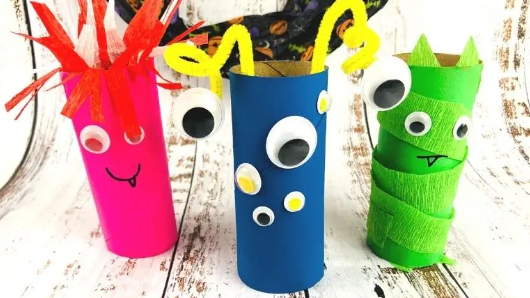 monsters made out of toilet paper tubes